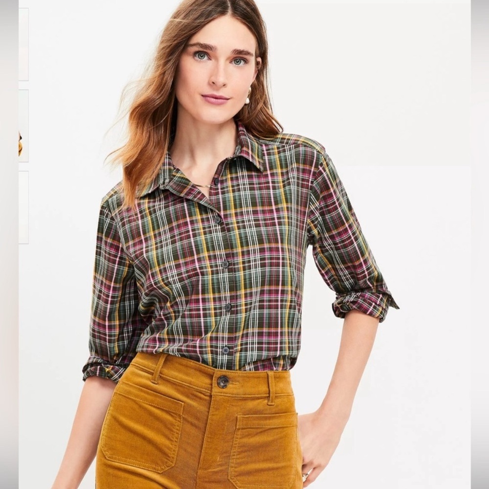 LOFT Green Pink gold Plaid Button Up Front Long Sleeve Shirt great condition